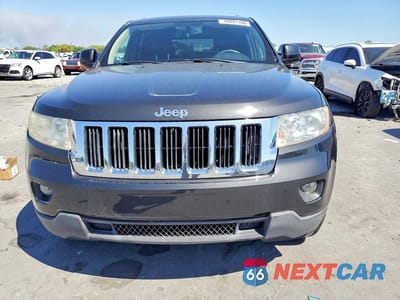 Piąte zdjęcie samochodu w środku: 2011 JEEP GRAND CHEROKEE LAREDO VIN:1J4RS4GGXBC719702 - miniatura