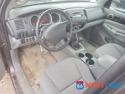 Zdjęcie 8 z 13 samochodu: 2010 TOYOTA TACOMA BASE VIN:5TEUX4EN3AZ736067 - miniatura