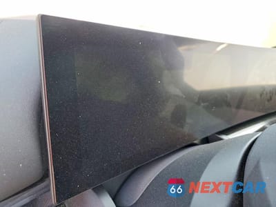 Zdjęcie 9 z 13 samochodu: 2025 BMW M5 VIN:WBS83FK00SCU35556 - miniatura