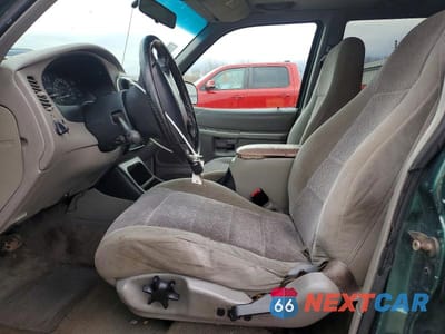 Zdjęcie 7 z 12 samochodu: 1999 FORD EXPLORER VIN:1FMDU34E8XUB73423 - miniatura