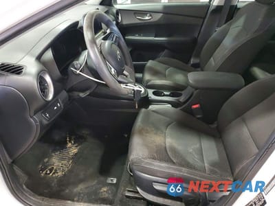 Zdjęcie 7 z 12 samochodu: 2019 KIA FORTE LXS VIN:3KPF24AD3KE077680 - miniatura