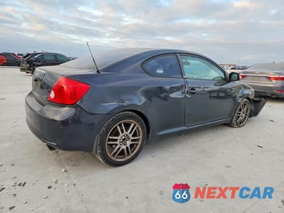 Trzecie zdjęcie samochodu z tyłu: 2005 SCION TC BASE VIN:JTKDE167X50020981 - miniatura