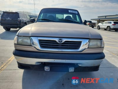 Piąte zdjęcie samochodu w środku: 1998 MAZDA B2500 VIN:4F4YR12C0WTM29031 - miniatura