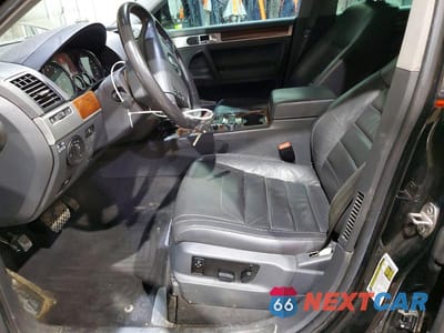 Zdjęcie 7 z 13 samochodu: 2010 VOLKSWAGEN TOUAREG TDI VIN:WVGFK7A90AD003593 - miniatura