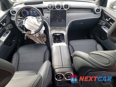 Zdjęcie 8 z 13 samochodu: 2023 MERCEDES-BENZ GLC 300 4MATIC VIN:W1NKM4HB0PU024286 - miniatura