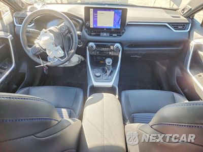 Zdjęcie 8 z 13 samochodu: 2025 TOYOTA RAV4 HYBRID XSE VIN:4T3E6RFV0SU179991 - miniatura