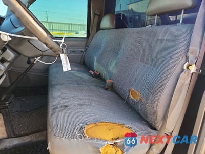 Zdjęcie 10 z 12 samochodu: 1998 GMC SIERRA C1500 VIN:1GTEC14M8WZ536036 - miniatura