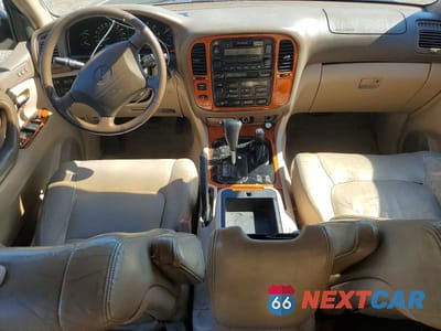 Zdjęcie 8 z 12 samochodu: 1999 LEXUS LX 470 BASE VIN:JT6HT00WXX0038187 - miniatura