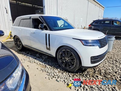 Czwarte zdjęcie samochodu z boku: 2024 LAND ROVER RANGE ROVER SE VIN:SALKP9E97RA223815 - miniatura