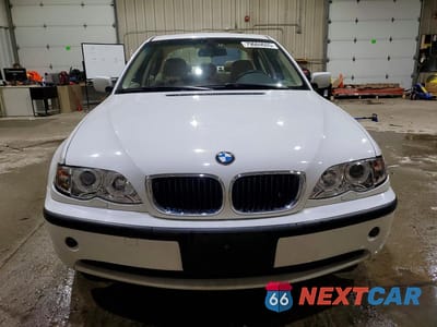Piąte zdjęcie samochodu w środku: 2005 BMW 325 I VIN:WBAEV334X5KX12290 - miniatura