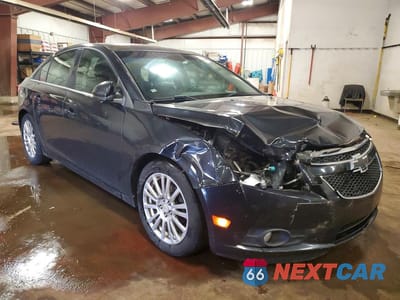 Czwarte zdjęcie samochodu z boku: 2012 CHEVROLET CRUZE ECO VIN:1G1PJ5SCXC7104306 - miniatura