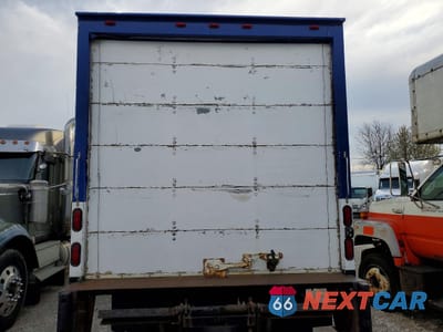 Zdjęcie 6 z 13 samochodu: 2011 ISUZU NPR VIN:JALC4W160B7006316 - miniatura