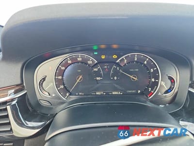 Zdjęcie 9 z 12 samochodu: 2018 BMW 530 XI VIN:WBAJA7C5XJWA72095 - miniatura