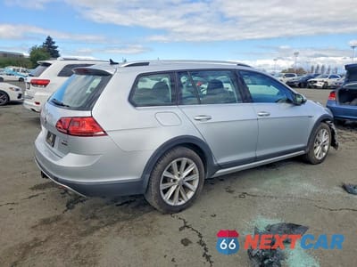 Trzecie zdjęcie samochodu z tyłu: 2017 VOLKSWAGEN GOLF ALLTRACK S VIN:3VWH17AU7HM536850 - miniatura