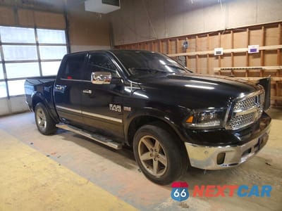 Czwarte zdjęcie samochodu z boku: 2015 RAM 1500 LARAMIE VIN:1C6RR7NTXFS545054 - miniatura