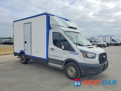 Czwarte zdjęcie samochodu z boku: 2022 FORD TRANSIT DELIVERY TRUCK VIN:1FDBW5Z89NKA35639 - miniatura