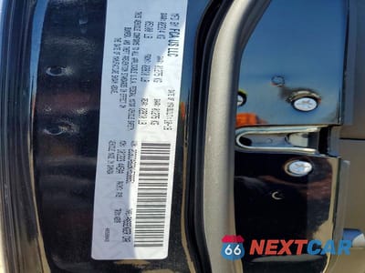 Zdjęcie 13 z 13 samochodu: 2019 CHRYSLER 300 S VIN:2C3CCABG9KH538851 - miniatura