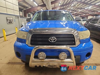 Piąte zdjęcie samochodu w środku: 2007 TOYOTA TUNDRA SR5 VIN:5TFBV541X7X009705 - miniatura