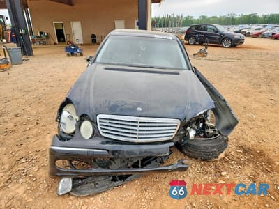 Piąte zdjęcie samochodu w środku: 2003 MERCEDES-BENZ E 320 VIN:WDBUF65J23A083772 - miniatura
