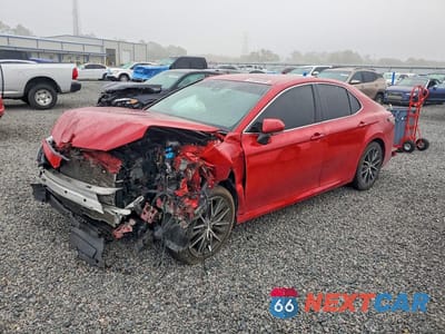 2024 TOYOTA CAMRY HYBRID 4T1F31AK5RU070523 - główne zdjęcie licytacji z USA - miniatura