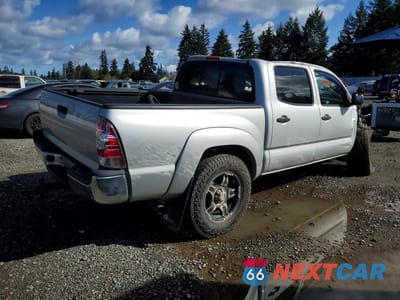 Trzecie zdjęcie samochodu z tyłu: 2010 TOYOTA TACOMA V6 VIN:3TMLU4EN1AM049915 - miniatura