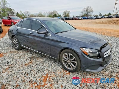Czwarte zdjęcie samochodu z boku: 2016 MERCEDES-BENZ C 300 4MATIC VIN:55SWF4KBXGU099354 - miniatura