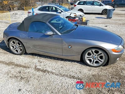 Czwarte zdjęcie samochodu z boku: 2003 BMW Z4 3.0 VIN:4USBT53443LU02192 - miniatura
