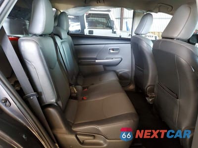 Zdjęcie 10 z 12 samochodu: 2013 TOYOTA PRIUS V FIVE VIN:JTDZN3EU2D3261138 - miniatura