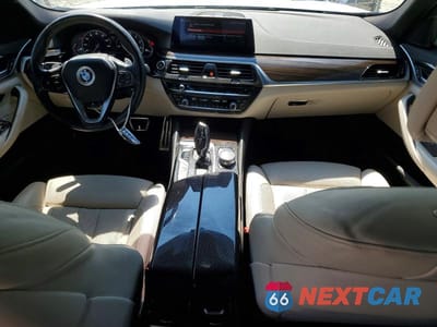 Zdjęcie 8 z 11 samochodu: 2019 BMW 530 I VIN:WBAJA5C56KG900947 - miniatura