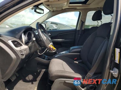 Zdjęcie 7 z 13 samochodu: 2017 DODGE JOURNEY CROSSROAD VIN:3C4PDDGG9HT609034 - miniatura