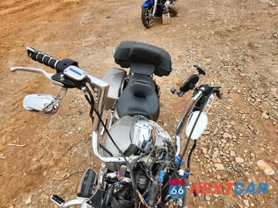 Piąte zdjęcie samochodu w środku: 2009 HARLEY DAVIDSON FLHX VIN:1HD1KB4139Y600991 - miniatura