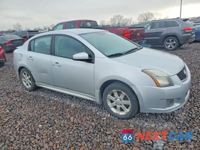 Czwarte zdjęcie samochodu z boku: 2010 NISSAN SENTRA 2.0 VIN:3N1AB6AP7AL694643 - miniatura