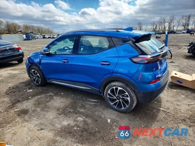 Drugie zdjęcie samochodu z przodu: 2023 CHEVROLET BOLT EUV PREMIER VIN:1G1FZ6S04P4175282 - miniatura