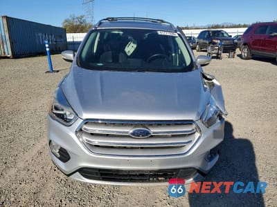 Piąte zdjęcie samochodu w środku: 2018 FORD ESCAPE TITANIUM VIN:1FMCU9J92JUC62319 - miniatura