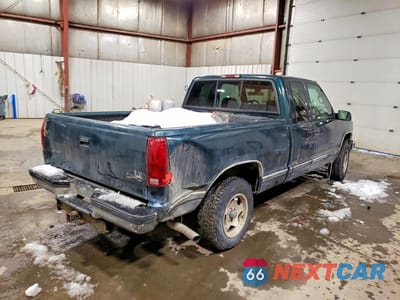 Trzecie zdjęcie samochodu z tyłu: 1998 GMC SIERRA K1500 VIN:2GTEK19R6W1501365 - miniatura