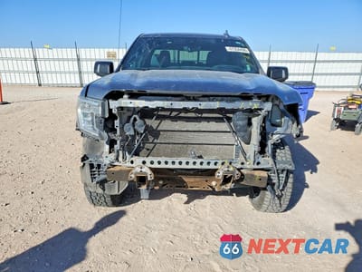 Piąte zdjęcie samochodu w środku: 2020 GMC SIERRA K1500 AT4 VIN:3GTP9EELXLG425312 - miniatura