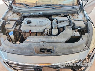 Zdjęcie 11 z 13 samochodu: 2015 HYUNDAI SONATA LIMITED VIN:5NPE34AF7FH200442 - miniatura
