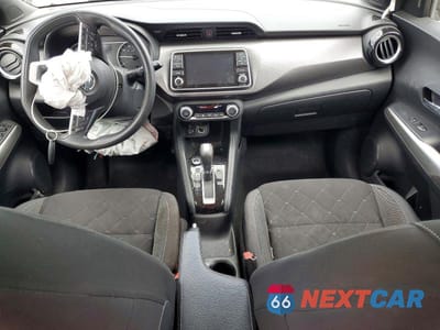 Zdjęcie 8 z 11 samochodu: 2020 NISSAN KICKS SV VIN:3N1CP5CV3LL536450 - miniatura