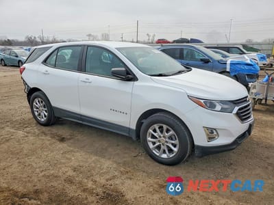 Czwarte zdjęcie samochodu z boku: 2020 CHEVROLET EQUINOX LS VIN:3GNAXHEVXLS647173 - miniatura