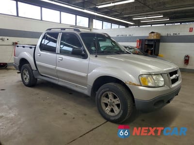Czwarte zdjęcie samochodu z boku: 2005 FORD EXPLORER SPORT TRAC VIN:1FMZU77K05UB07363 - miniatura