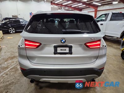 Zdjęcie 6 z 13 samochodu: 2016 BMW X1 XDRIVE28I VIN:WBXHT3Z36G4A50497 - miniatura