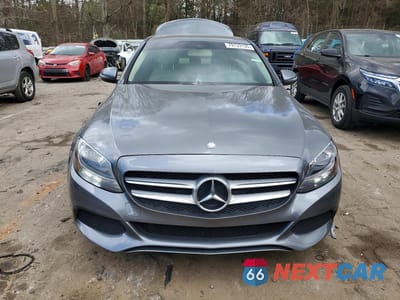Piąte zdjęcie samochodu w środku: 2017 MERCEDES-BENZ C 300 VIN:55SWF4JB5HU218480 - miniatura