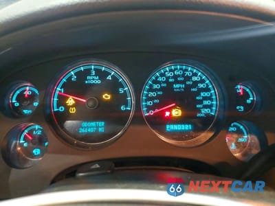 Zdjęcie 9 z 13 samochodu: 2008 CHEVROLET SUBURBAN K1500 LS VIN:3GNFK16398G172716 - miniatura