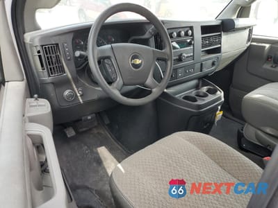 Zdjęcie 8 z 13 samochodu: 2023 CHEVROLET EXPRESS G2500 VIN:1GCWGAFP9P1160964 - miniatura