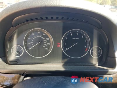 Zdjęcie 9 z 12 samochodu: 2011 BMW 528 I VIN:WBAFR1C53BC740637 - miniatura