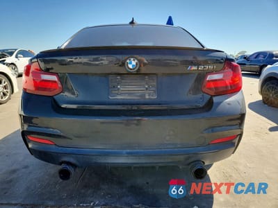 Zdjęcie 6 z 12 samochodu: 2016 BMW M235I VIN:WBA1J7C59GV360427 - miniatura