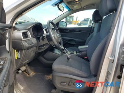 Zdjęcie 7 z 14 samochodu: 2016 KIA SORENTO LX VIN:5XYPG4A38GG094210 - miniatura