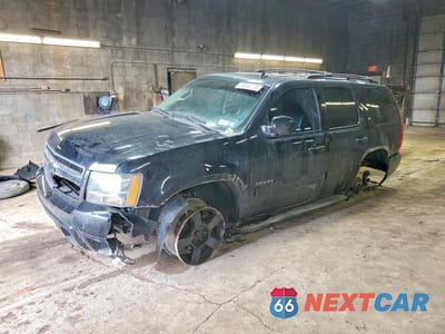 2014 CHEVROLET TAHOE K1500 LT 1GNSKBE02ER247201 - główne zdjęcie licytacji z USA - miniatura