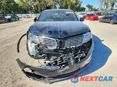 Piąte zdjęcie samochodu w środku: 2018 LINCOLN MKX PREMIERE VIN:2LMPJ8JR8JBL11490 - miniatura