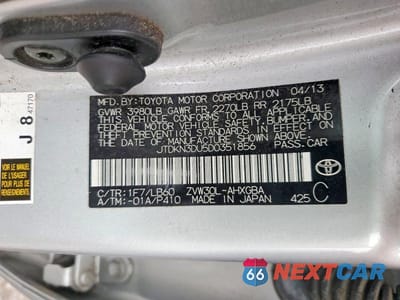 Zdjęcie 12 z 12 samochodu: 2013 TOYOTA PRIUS FOUR VIN:JTDKN3DU5D0351856 - miniatura